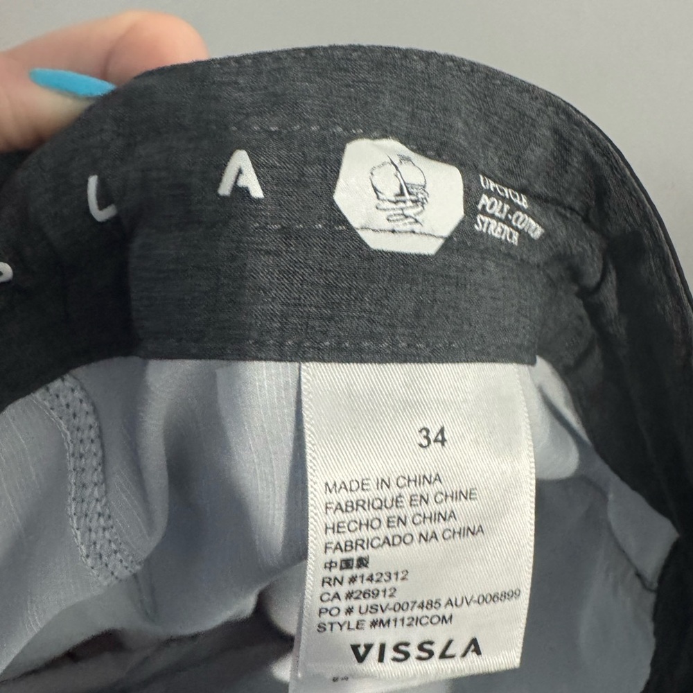 VISSLA  18.5" Board Shorts - Men's Size 34 - Picture 4 of 4